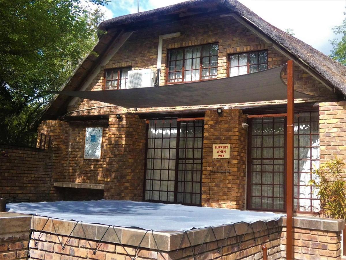 Weltevrede Lodge - Self Catering Houses Marloth Park Zewnętrze zdjęcie